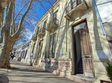 Casa · 550m² · 10 Ambientes · Casa - Colonia del Sacramento