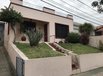 Casa · 135m² · 5 Ambientes · House - Colonia del Sacramento
