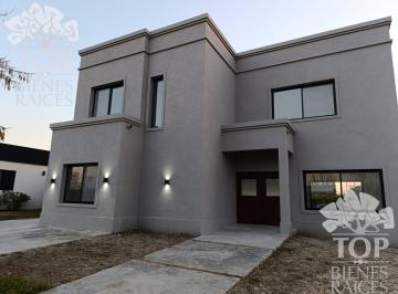 Casa · 167ha · 5 Ambientes · 1 Cochera · Casa Chalet en Venta en El Cantón, Escobar, G. B. a. Zona Norte
