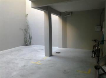 Cochera Cubierta · Excelente 4 Cocheras en Barrio Norte