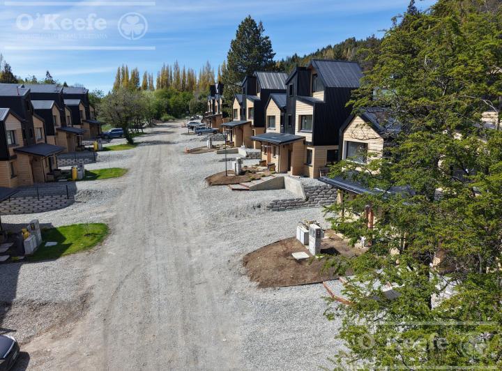 Desarrollo horizontal · El Estribo Town Houses