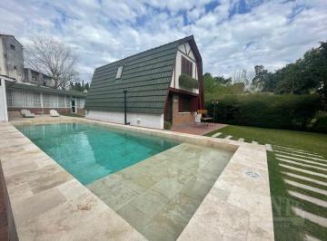 Casa · 155m² · 3 Ambientes · 3 Cocheras · Casa en Luis Guillon