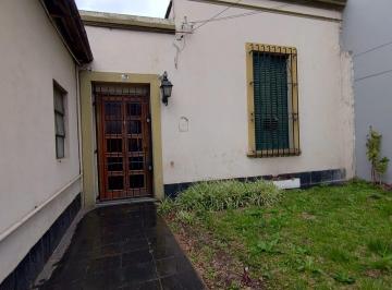 Casa de 3 ambientes, Almirante Brown · Retasada! Casa Antigua en Venta en Excelente Ubicacion en Adrogue