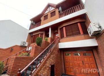 Casa · 185m² · 5 Ambientes · 4 Cocheras · Venta Duplex 5 Ambientes Liniers