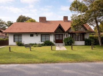 FLM-FLM-100_2 · Casa 4 Dorm.. | Avda. del Libertador Al 900