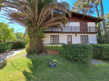 FLM-FLM-130_2 · Casa 4 Dorm.. | Av Shaw Al 1100
