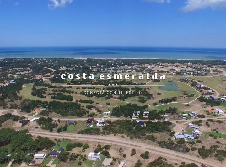 Desarrollo horizontal · Costa Esmeralda Casas en Venta