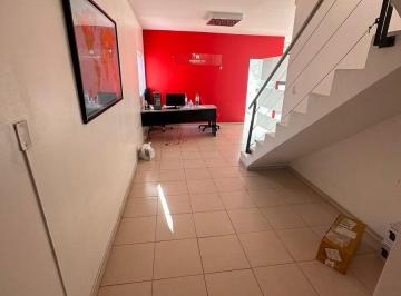 Oficina comercial · 150m² · 9 Ambientes · Oficina Comercial con 150 m² en Alquiler en Nueva Córdoba