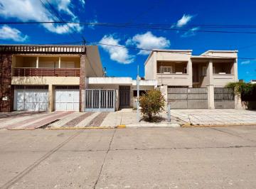 Casa · 91m² · 3 Ambientes · 1 Cochera · Se Vende Casa en Calle Rivadavia 957 Reconquista