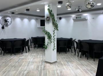Local comercial de 2 ambientes, Pilar · Venta - Salòn de Eventos de 188 m² en Pilar