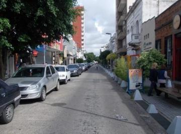 Local comercial de 1 ambiente, Quilmes · Local en Venta Sobre 9 de Julio en Bernal Centro