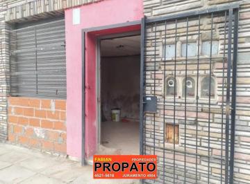 Local comercial , Chacarita · Local de 110 m² Totales con Salida a Dos Calles en Excelente Ubicación!