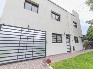 Casa de 4 ambientes, Mar del Plata · Dúplex a m del Mar, Excelente Entorno