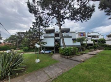 Departamento de 2 ambientes, Villa Gesell · Venta Depto. 2 Amb. C/cochera
