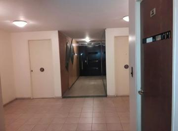 Departamento de 4 ambientes, Ciudad de Mendoza · Departamento con Cochera Sobre Calle Rivadavia