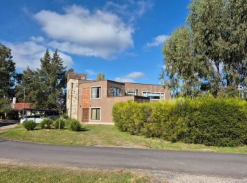 MRE-MRE-2122_2 · Casa en 2 Plant en El Golf Chascomus Country 4 Dorm. Gran Parque y Piscina