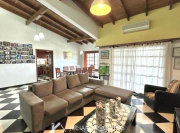 Casa · 300m² · 5 Ambientes · 2 Cocheras · Casa Para Dos Familias y Galpon en Planta Baja Quilmes Oeste