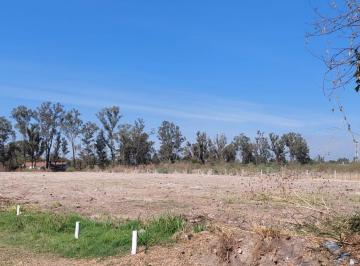Terreno , Salta · Vendo 1 Hectarea en Barrio Santa Ana - Salta