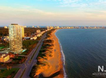 Foto1 · Departamento de 4 Suites en Venta Frente Al Mar. Venetian Luxury, Punta del Este