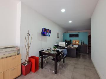 Local comercial · 101m² · Local y Departamento a Estrenar en Block en Barrio San José