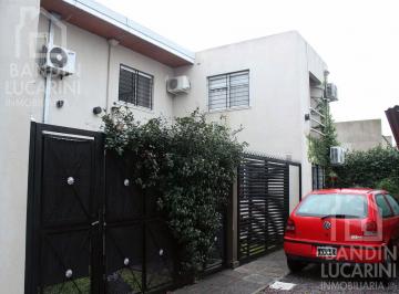 PH · 65m² · 3 Ambientes · 2 Cocheras · Duplex en Venta con Dos Cocheras. Se Escuchan Propuestas.