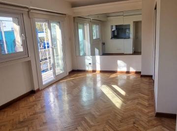 Livin Comedor con salida a balcón · Dueño Alquila Departamento 4 Ambientes Villa Devoto