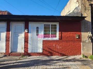 PH · 40m² · 2 Ambientes · Alquiler PH en Avellaneda Ideal Una o Dos Personas