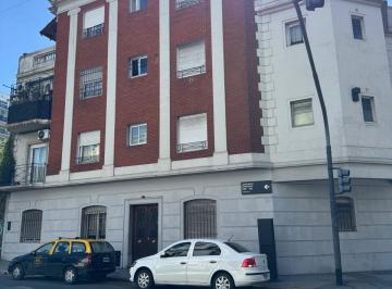 Departamento de 3 ambientes, Almagro · Oportunidad Para No Perder 3amb Al Frente con Patio