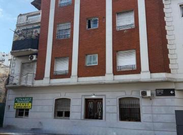 Departamento de 3 ambientes, Almagro · Excelente Oportunidad An Almagro U$s 1240 X Metro 3 Amb Al Frente con Patio