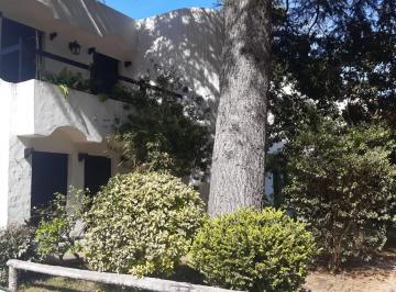 Hermoso jardín en el frente · Liquidamos! Rebajado! Pinamar - Duplex Súper Cómodo!