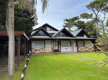 FLM-FLM-127_2 · Casa 4 Dorm.. | Referencia 764 - Av del Libertador Al 3200