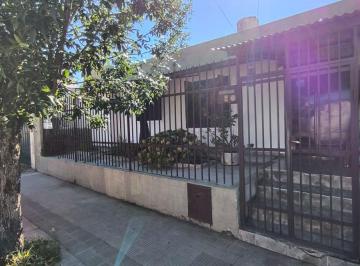 Casa de 4 ambientes, Córdoba · Casa en Barrio Bella Vista - 2 Dorm. en Venta