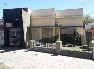 Casa de 2 ambientes, Santo Tomé · Se Vende Propiedad + Local. con Gran Lote Sobre Av Lujan