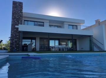 Casa · 320m² · 7 Ambientes · 4 Cocheras · Casa Chalet en Alquiler en San Matias, Escobar, G. B. a. Zona Norte