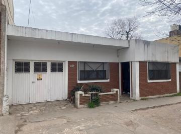 Casa de 3 ambientes, Presidente Perón · Casa en Venta en Excelente Ubicacion Comercial