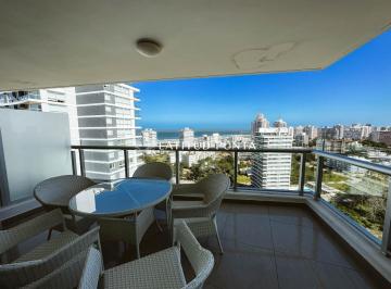 Foto1 · Brava, Piso Alto en One de 3 Dorm. en Suite