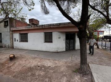 Casa · 80m² · 3 Ambientes · 1 Cochera · Venta Casa a Refaccionar Godoy Cruz