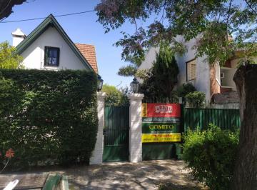 Casa · 150m² · 4 Ambientes · 2 Cocheras · Casa en Lomas de Zamora