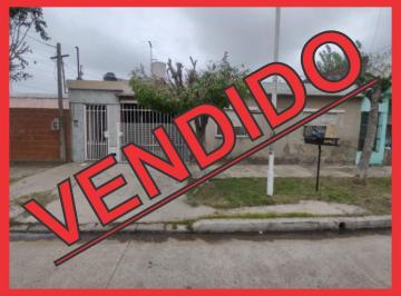 Casa · 108m² · 2 Ambientes · 1 Cochera · Inmueble con Dos Viviendas en G. de Laferrere
