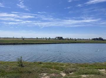 Terreno · 907m² · Lote en Venta Al Lago Central en Barrio Costas | Puertos