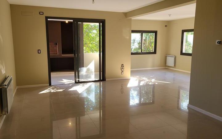 Departamento · 140m² · 2 Ambientes · 2 Cocheras