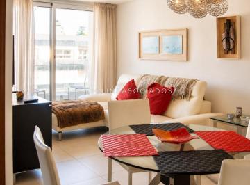 Foto1 · Apartamento en Venta de 1 Dormitorio en Edificio Sea Port, Punta del Este