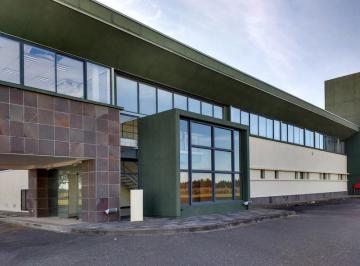 Bodega-Galpón · 4700m² · Nave Industrial en Alquiler 4700 m m² en Parque Industrial Campana. Opción en Leasing