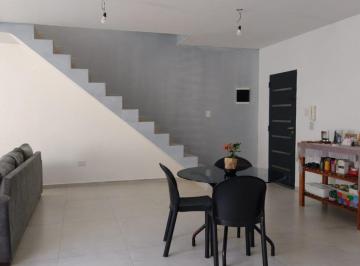 VENTA URGENTE EXCELENTE PH AL FONDO CON PATIO Y TERRAZA · Venta Urgente Excelente PH Al Fondo con Patio y Terraza