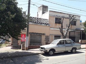 Casa de 10 ambientes, Córdoba · Venta Bº Crisol Norte Jose Ingenieros 1413 4 Dor 2 Cocinas 2 Baños + Salón