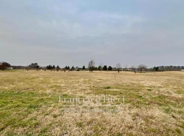 Terreno · 2000m² · Lotes en Venta en Barrio Privado Everlinks Lujan