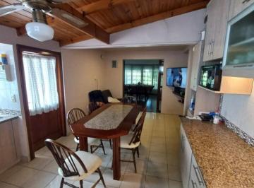 Casa · 315m² · 7 Ambientes · 3 Cocheras · Chalet Barrio San Carlos Mar del Plata