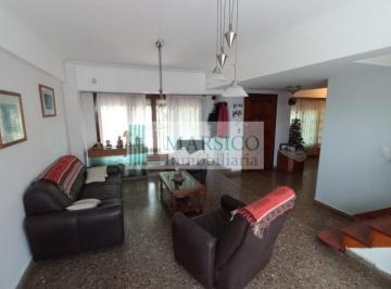 Casa · 315m² · 7 Ambientes · 3 Cocheras · Chalet Barrio San Carlos Mar del Plata