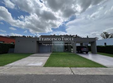 Casa · 167m² · 3 Ambientes · 2 Cocheras · Casa en Venta Astorga