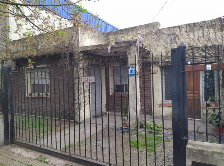 Casa · 100m² · 4 Ambientes · 1 Cochera
